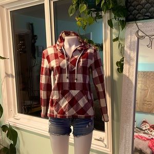 *Maroon/white plaid pullover, perfect for fall